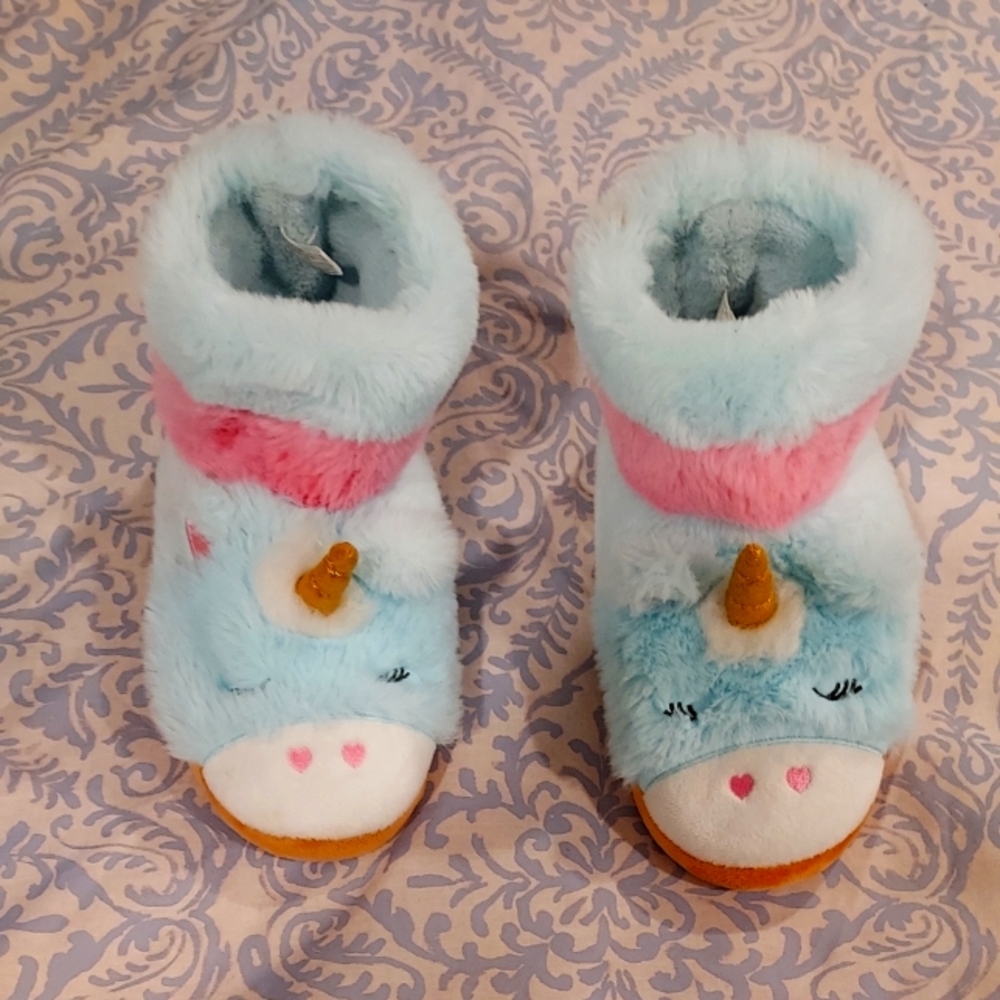 Unicorn slippers size 6